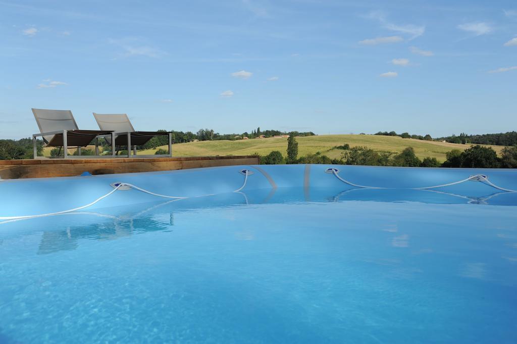 Chateau De Lerse Bed and Breakfast Perignac  Buitenkant foto