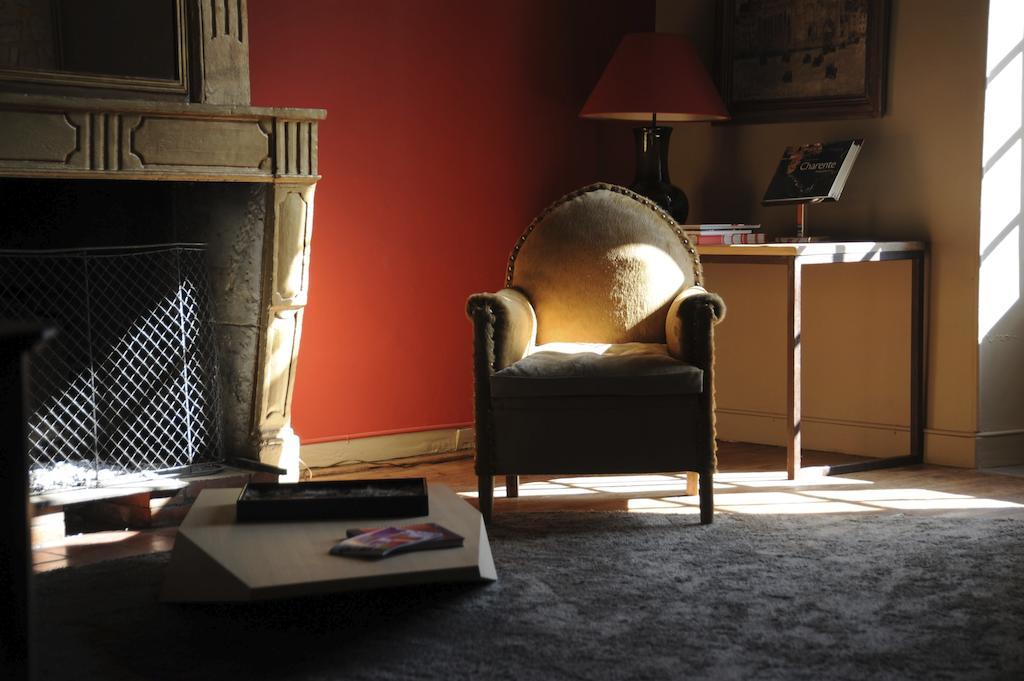 Chateau De Lerse Bed and Breakfast Perignac  Buitenkant foto