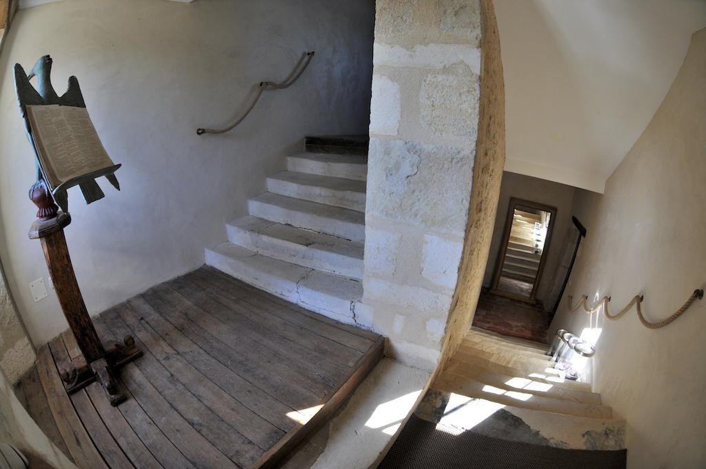 Chateau De Lerse Bed and Breakfast Perignac  Buitenkant foto